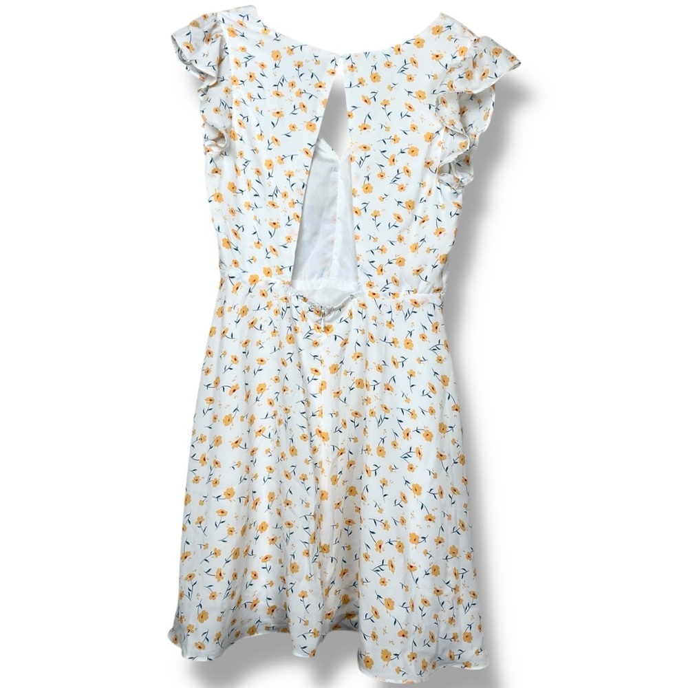 Lulus Strike A Posie White Floral Open Back Short Sleeve Flowy Mini Dress Medium - Picture 5 of 9